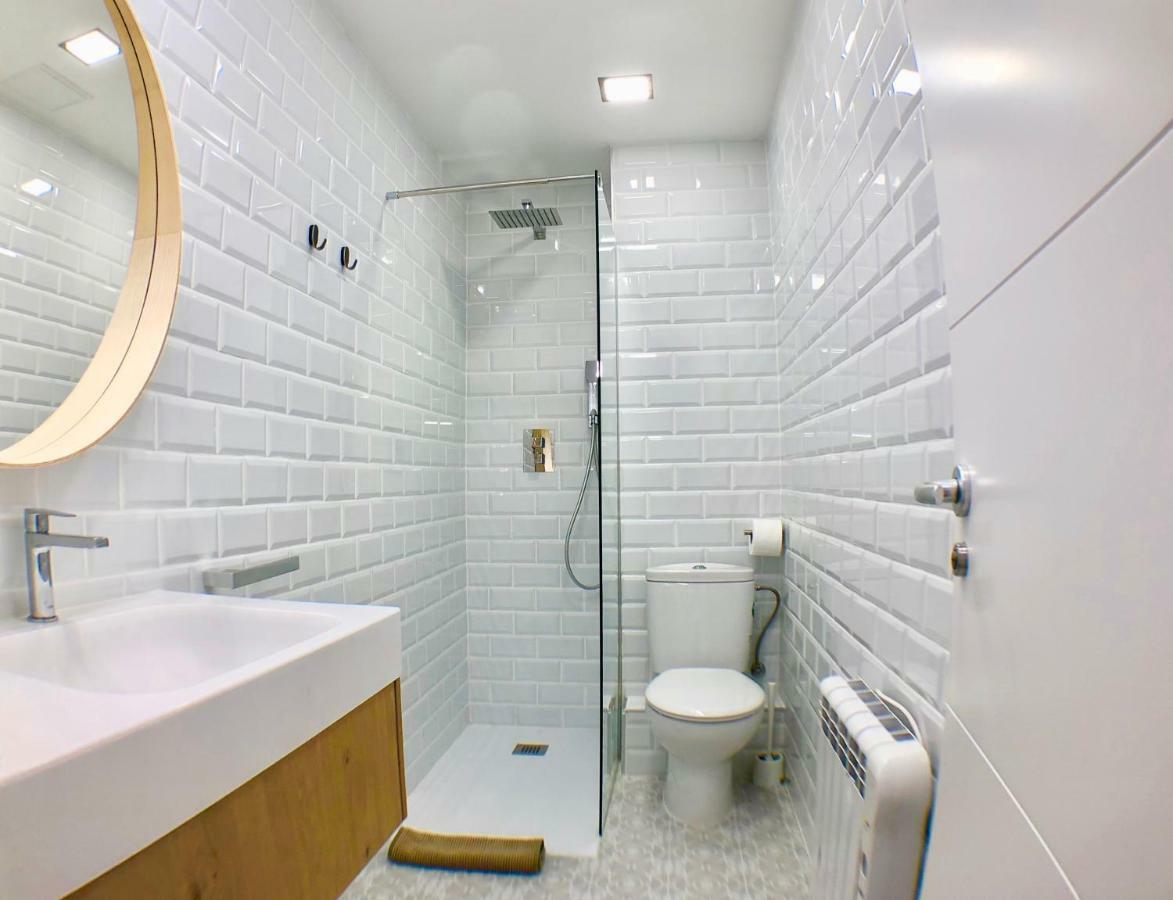 Apartamento Moderno Nautilus Apartment ซาลอว์ ภายนอก รูปภาพ